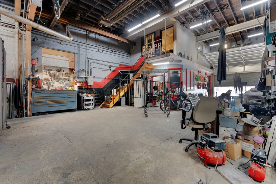 More Photos Of 148 Lynhurst Ave, Staten Island General Retail For Sale