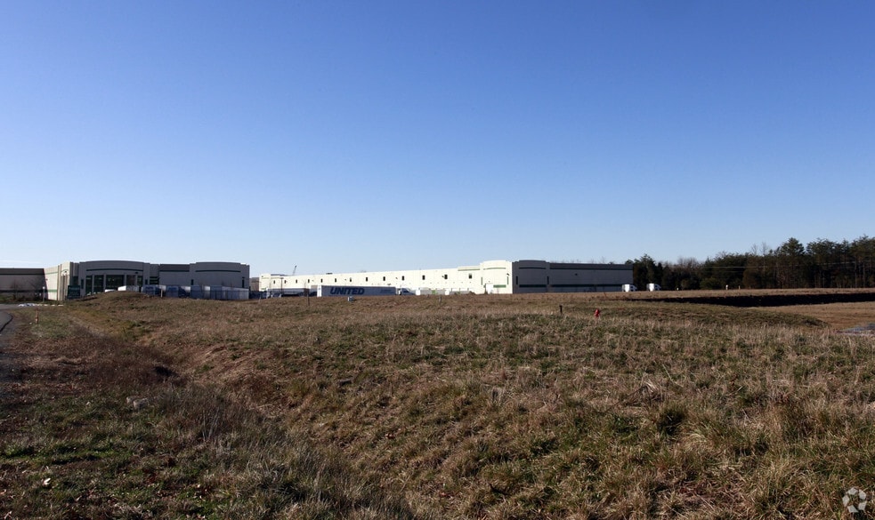 More Photos Of 45190 Prologis Plz, Sterling Warehouse For Lease