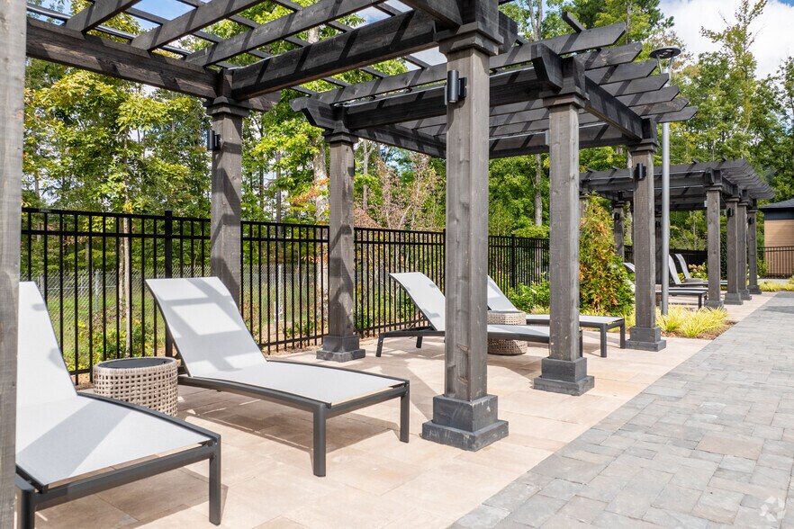 More Photos Of 12801 Lucks Ln, Midlothian Apartments For Sale