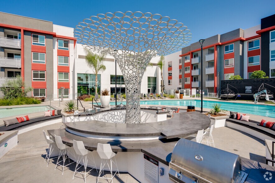 More Photos Of 1912 S Jacaranda St, Anaheim Apartments For Lease