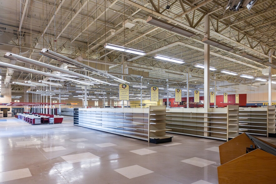 More Photos Of 6300 State Highway 37, Massena Supermarket For Sale