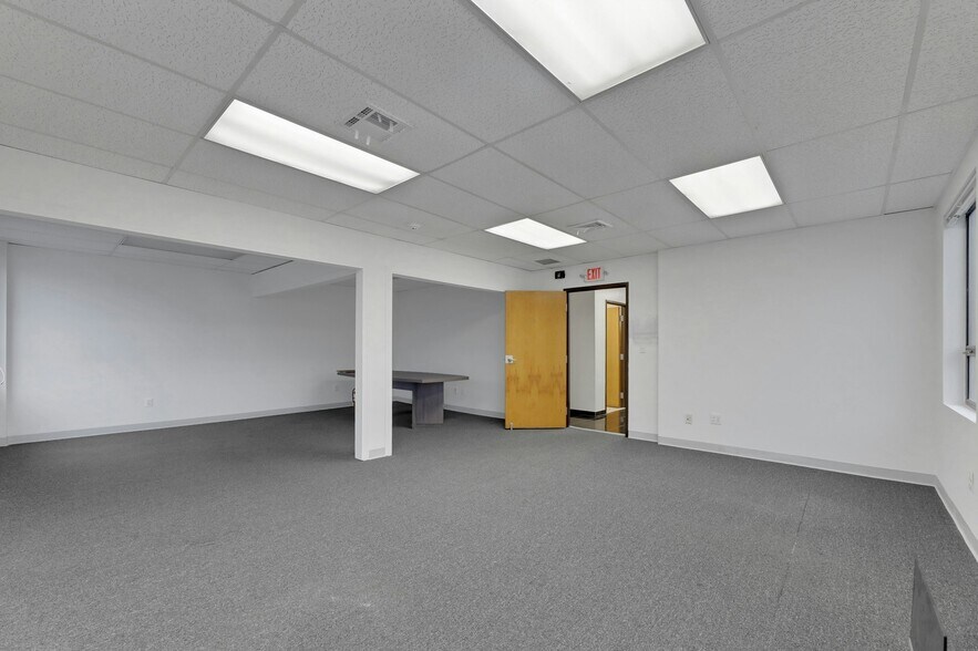 More Photos Of 117 Central Ave, Hackensack Office Residential For Lease