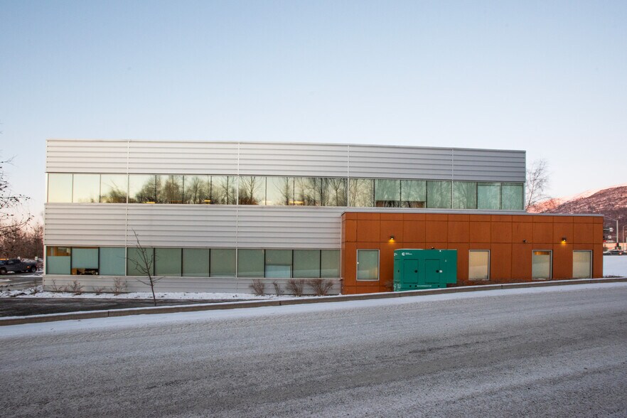 More Photos Of 17101 Snowmobile Ln, Eagle River Healthcare For Sale