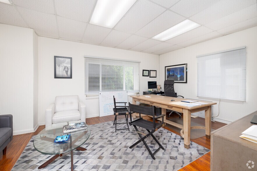 More Photos Of 8228 W Sunset Blvd, Los Angeles Office For Lease