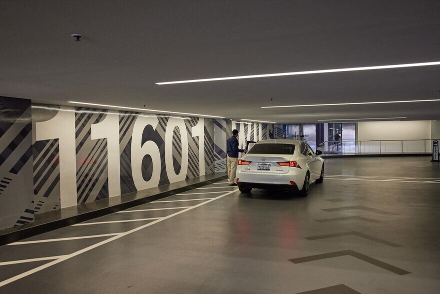 More Photos Of 11601 Wilshire Blvd, Los Angeles Office For Sale