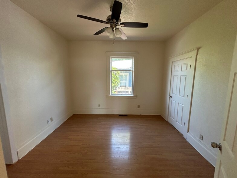 More Photos Of 53 W 9th St, Tracy Office For Lease