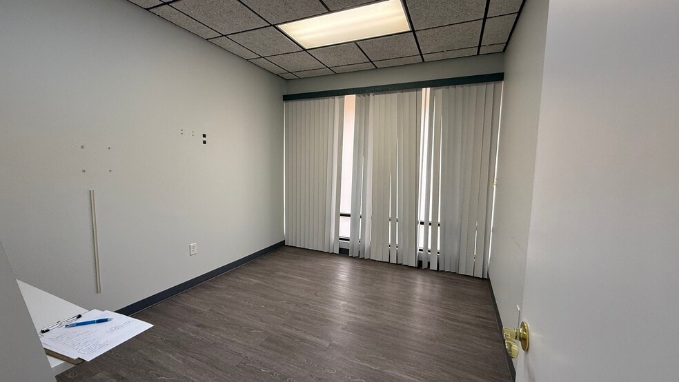 More Photos Of 1941 E 37th St, Odessa Office For Sale
