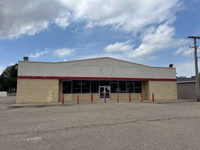Primary Photo Of 208 N Center St, Bangor Freestanding For Lease
