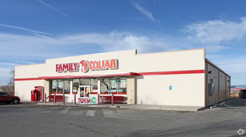 Primary Photo Of 701 N 5th St, Estancia Freestanding For Sale