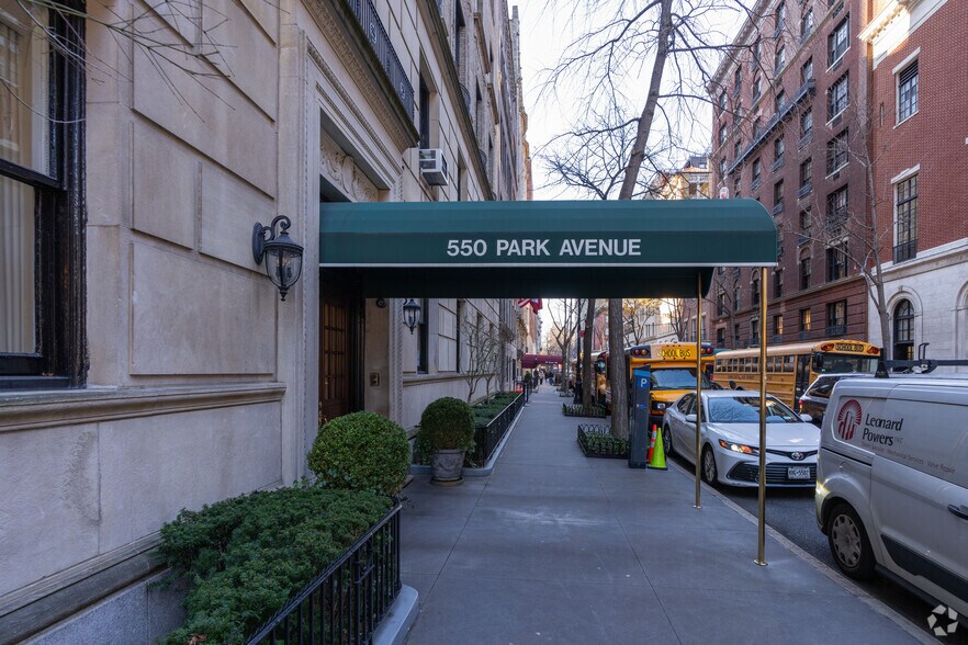 More Photos Of 550 Park Ave, New York Apartments For Sale