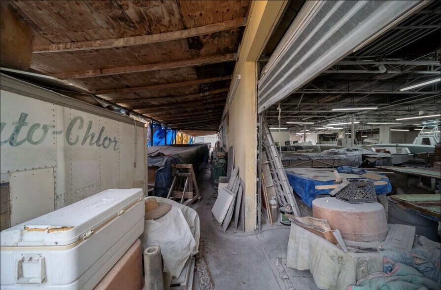 More Photos Of 1040 E 26th St, Hialeah Warehouse For Sale