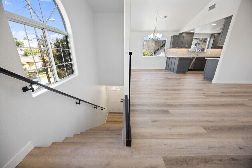 More Photos Of 422 Parkman Ave, Los Angeles Apartments For Sale