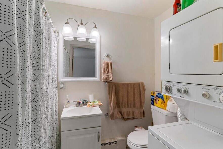More Photos Of 411-413 Prairie Rd, Colorado Springs Apartments For Sale