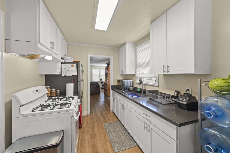 More Photos Of 24656 ONeil Ave, Hayward Apartments For Sale