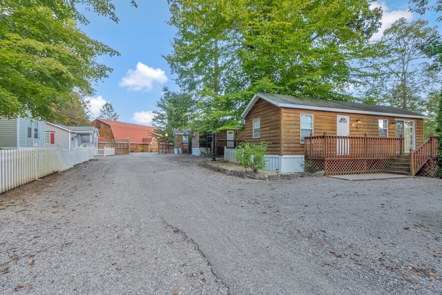 More Photos Of 11845 US 41 St, Monteagle Trailer Camper Park For Sale