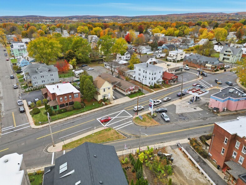 More Photos Of 641 Grattan St, Chicopee Office For Lease