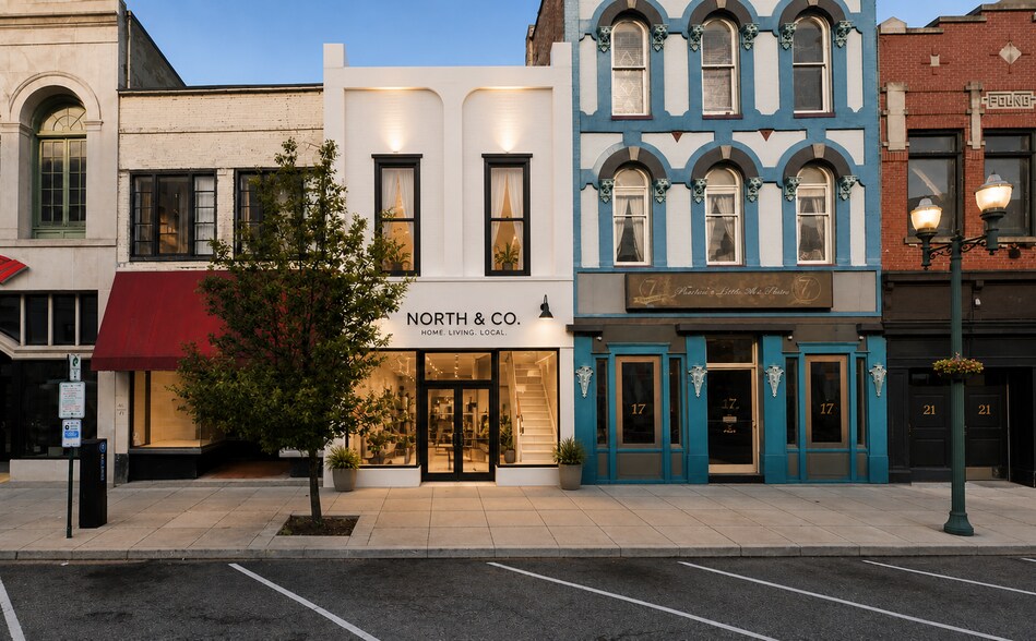 More Photos Of 45 N Saginaw St, Pontiac Office For Sale