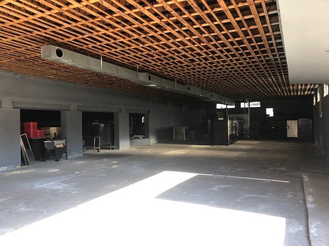 More Photos Of 8925 Main St, Needville Restaurant For Lease