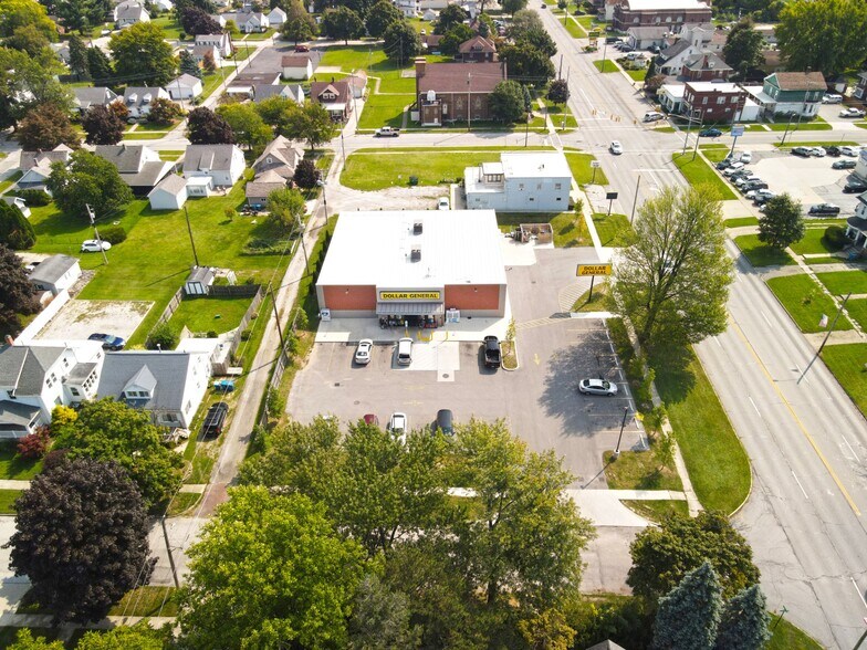 More Photos Of 818 E State St, Fremont Freestanding For Sale