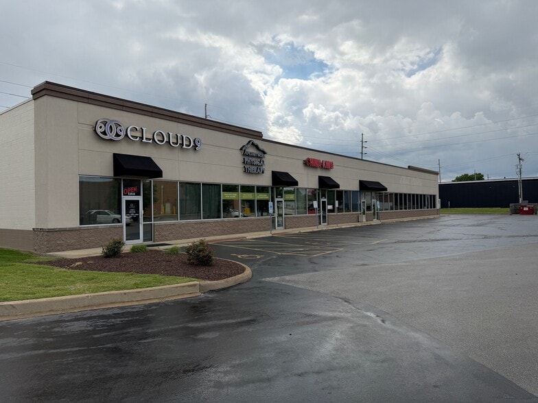 Primary Photo Of 1126-1144 Vaughn Rd, Wood River Unknown For Lease