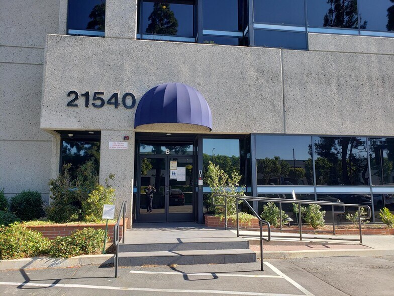 Primary Photo Of 21540-21622 Plummer St, Chatsworth Office For Lease