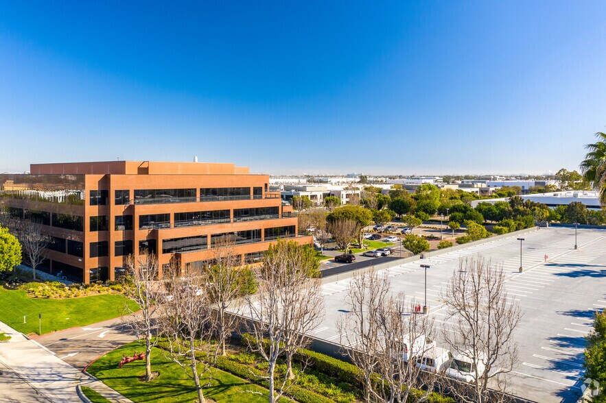 More Photos Of 2050 W 190th St, Torrance Office For Lease