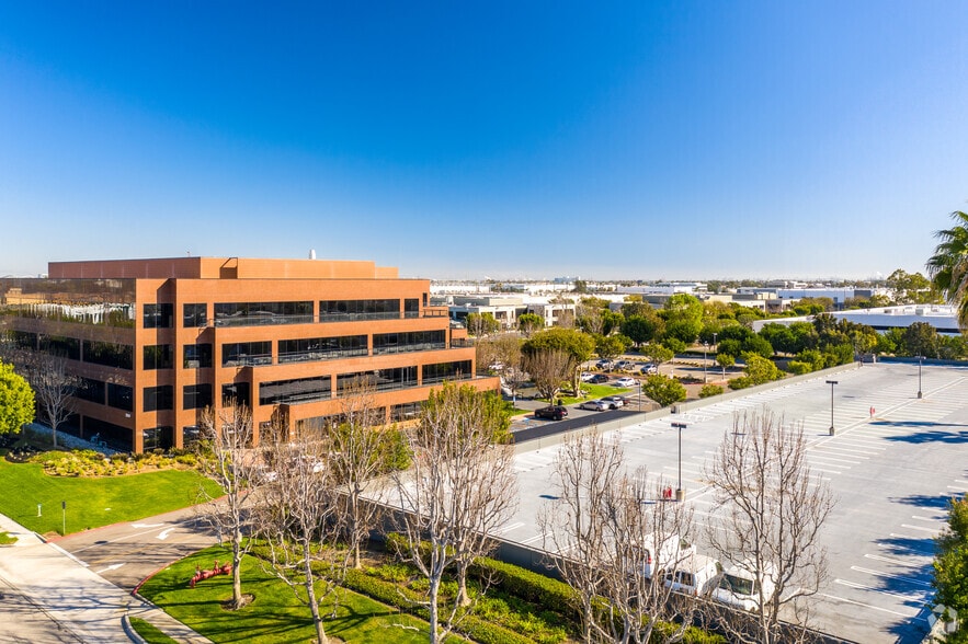 More Photos Of 2050 W 190th St, Torrance Office For Lease