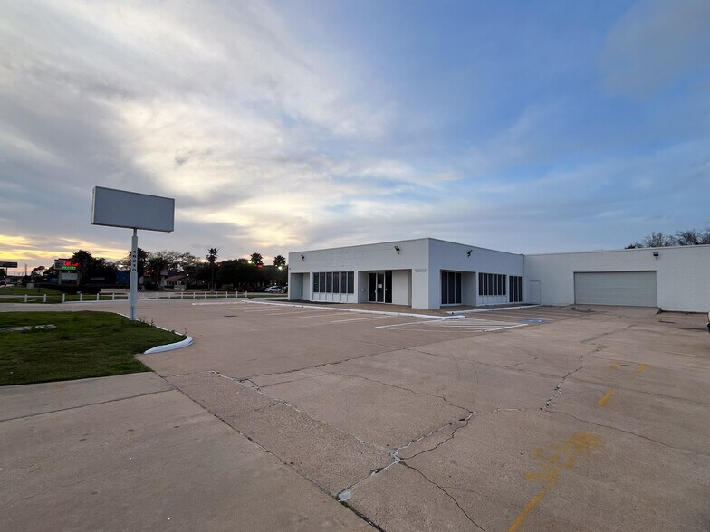More Photos Of 16210 Clay Rd, Houston General Retail For Sale