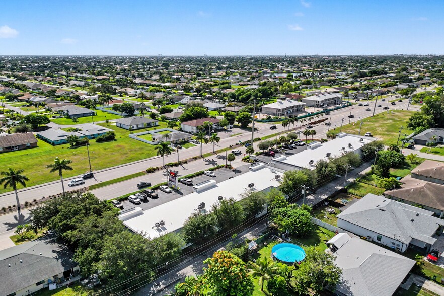 More Photos Of 3028 Santa Barbara Blvd, Cape Coral Unknown For Lease