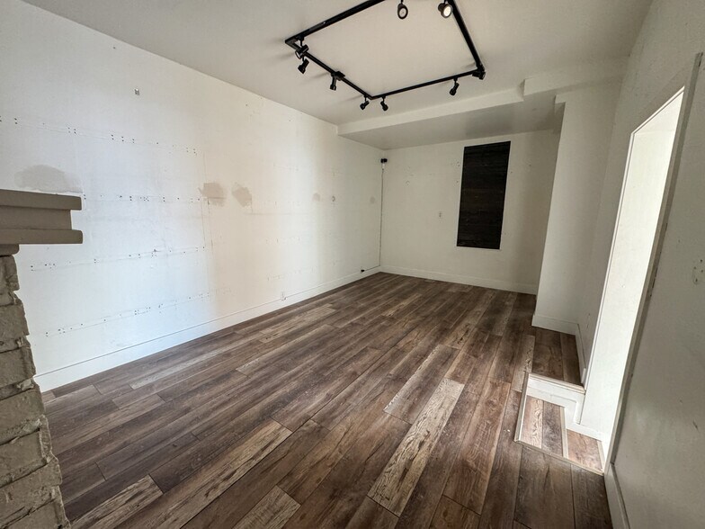 More Photos Of 1220-1222 Parsons Ave, Columbus Storefront Retail Residential For Sale