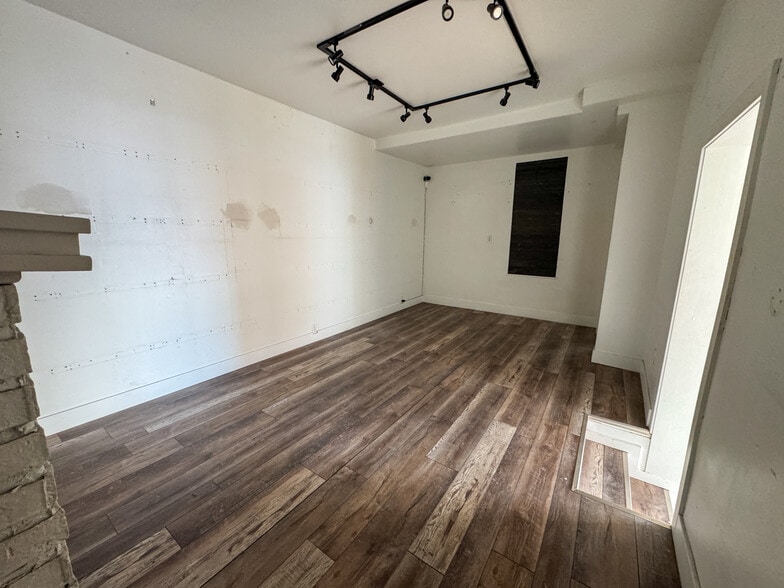More Photos Of 1220-1222 Parsons Ave, Columbus Storefront Retail Residential For Sale