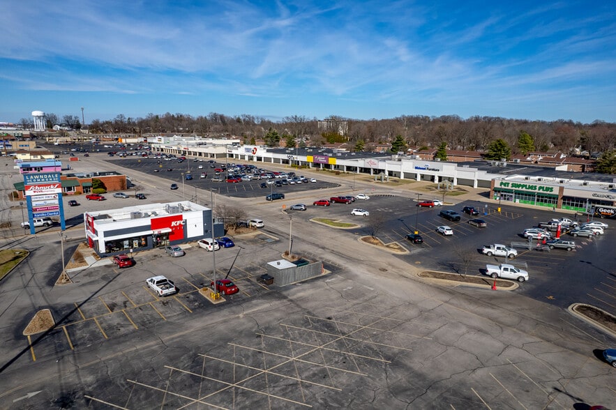 More Photos Of 730 S Green River Rd, Evansville Unknown For Lease