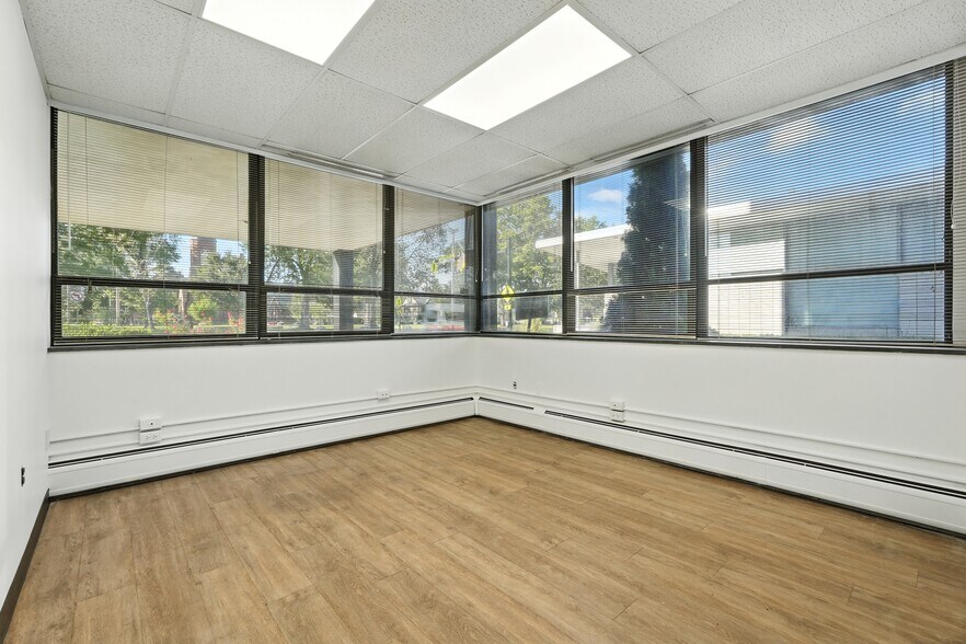 More Photos Of 117 Park Ave, West Springfield Office For Sale