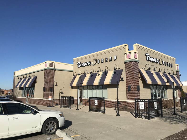 More Photos Of 35300 Warren Rd, Westland Restaurant For Sale