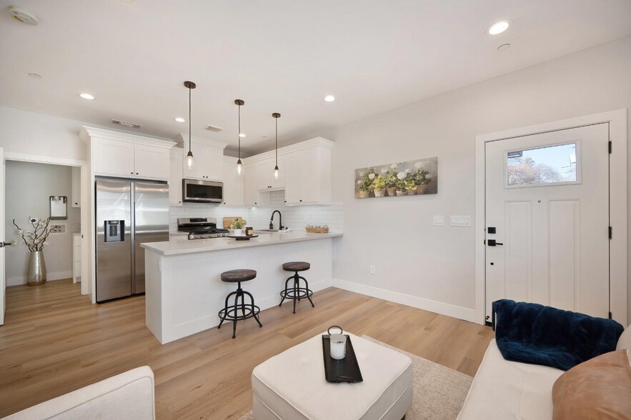 More Photos Of 908 Bidwell St, Folsom Multifamily For Sale