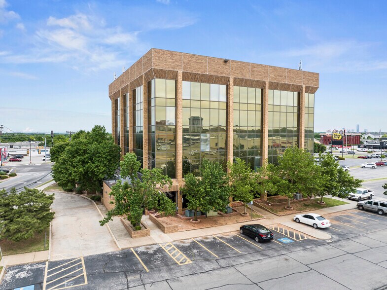 More Photos Of 5929 N May Ave, Oklahoma City Loft Creative Space For Sale