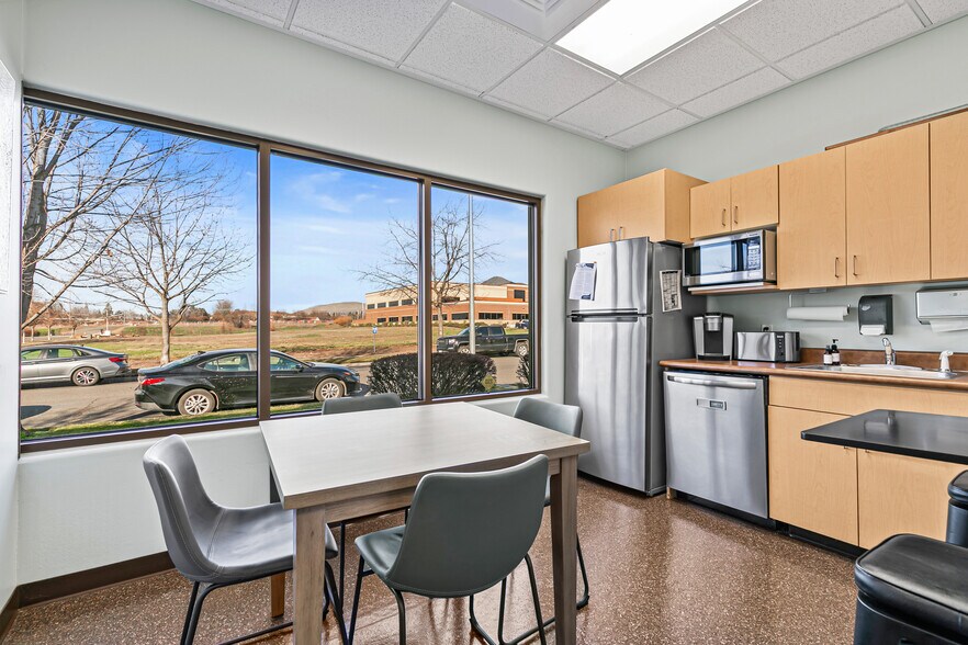 More Photos Of 3144 State St, Medford Healthcare For Lease