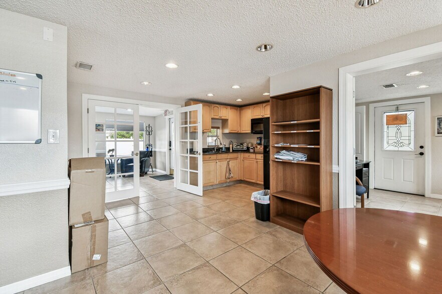 More Photos Of ,  Office For Sale