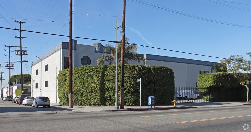 Primary Photo Of 3119-3121 S Main St, Los Angeles Warehouse For Sale