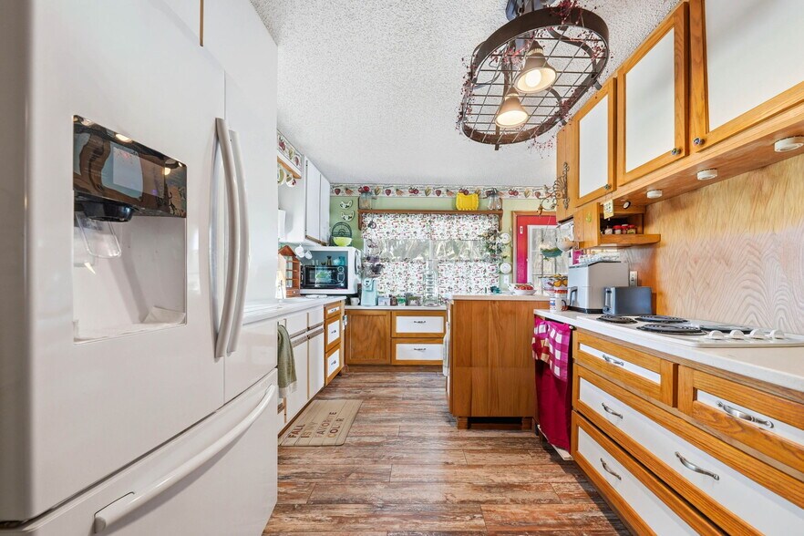 More Photos Of 400 Lakeshore Dr, Eustis Specialty For Sale