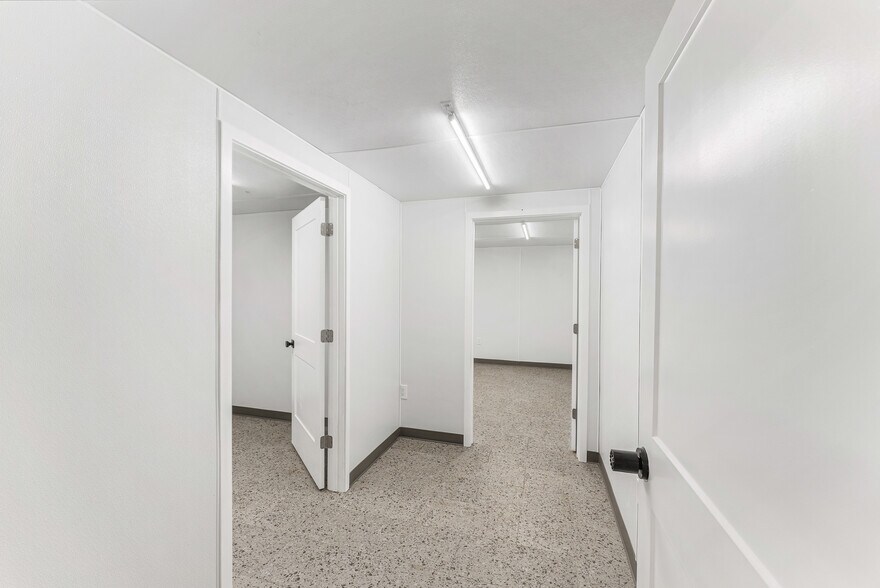 More Photos Of 967 Wray St, Knoxville Office For Sale