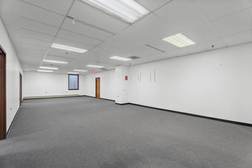 More Photos Of 288 N Broad St, Elizabeth Office For Lease