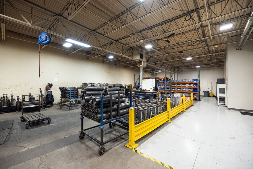 More Photos Of 12401 Washburn Ave S, Burnsville Light Manufacturing For Sale