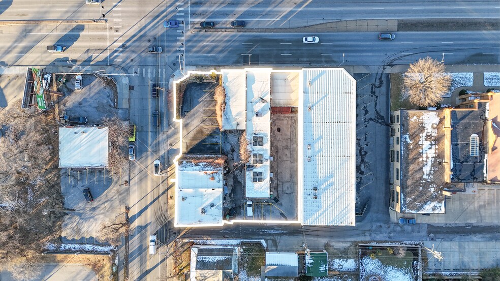 More Photos Of 3911-3919 Cuming St, Omaha Office For Lease