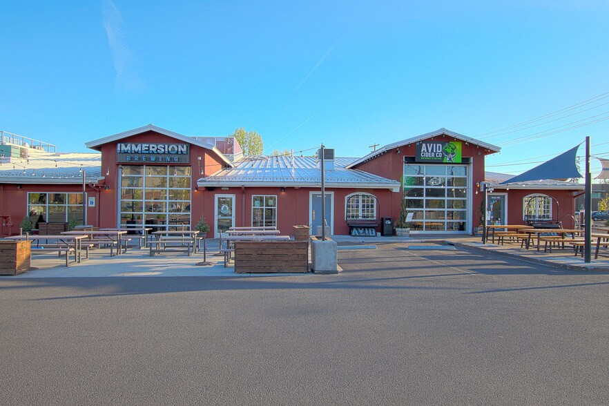 More Photos Of 500 SW Industrial Way, Bend Freestanding For Lease