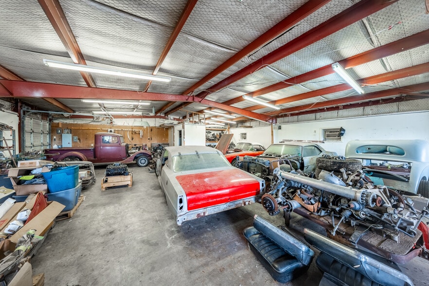 More Photos Of 604 Frisco St, Cumby Flex For Sale