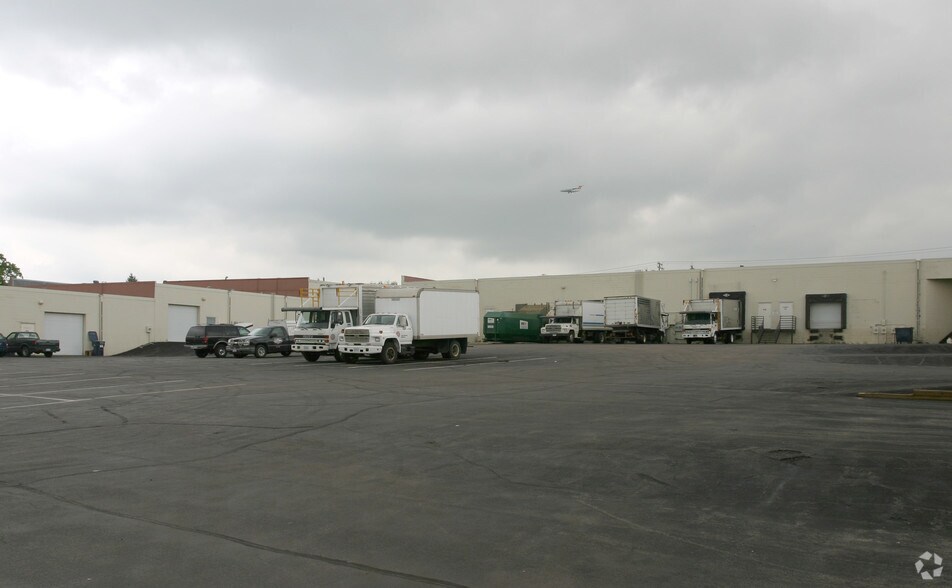 More Photos Of 1408 Northland Dr, Mendota Heights Research And Development For Lease