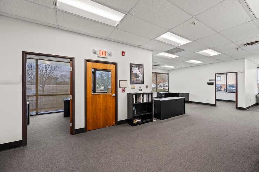 More Photos Of 4410 Indiana Ave, Winston-Salem Warehouse For Lease