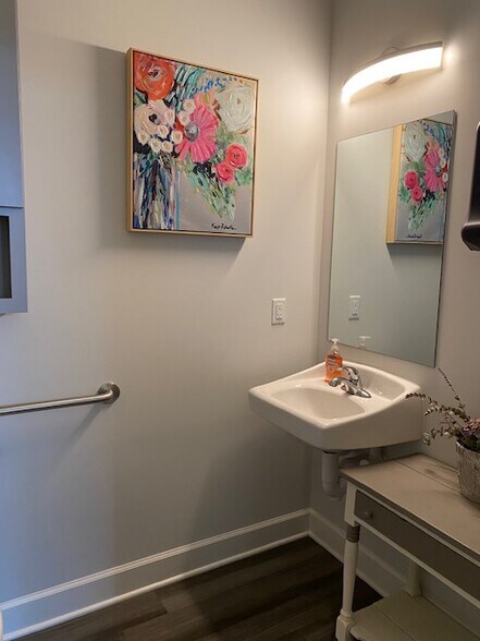 More Photos Of 1764 Heritage Center Dr, Wake Forest Office For Lease