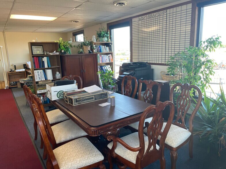 More Photos Of 5251-5253 Galley Rd, Colorado Springs General Retail For Lease